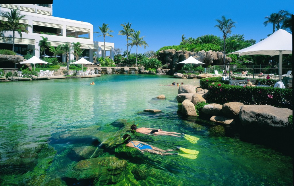 surfers paradise beach hotel