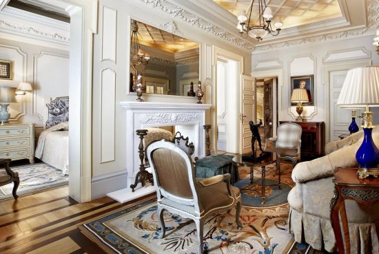 hd-hotel-grande-bretagne-athens-presidential-suite-living-room-tv