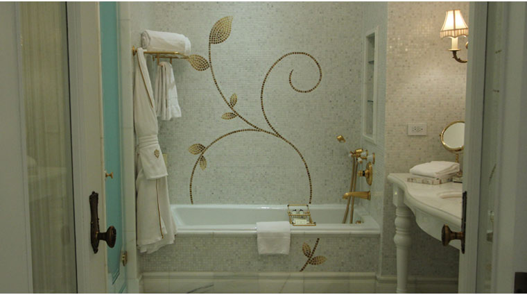 ThePlaza_Hotel_Bathroom