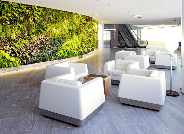 qantas-lounge-garden