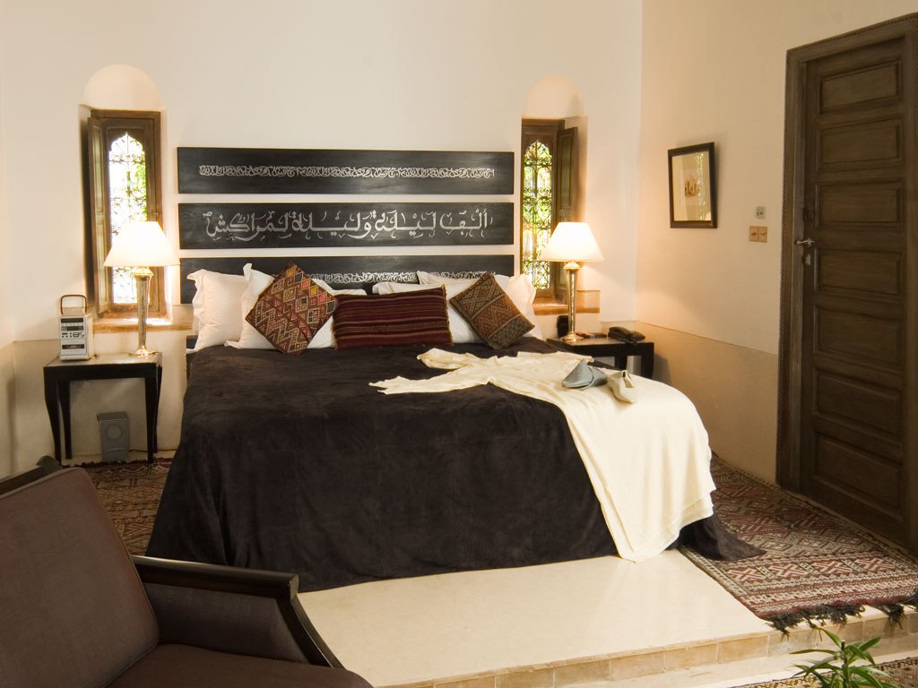 riad-farnatchi-marrakech-morocco-bedroom