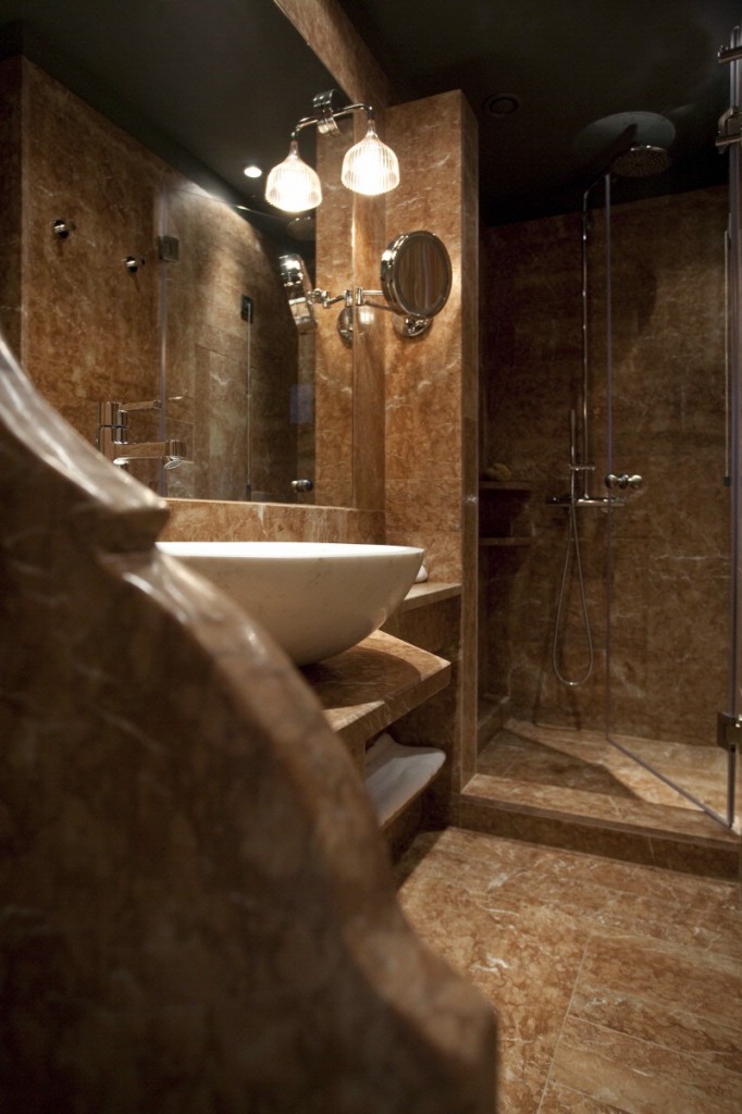 Kinsterna Hotel, Greece - Bathroom