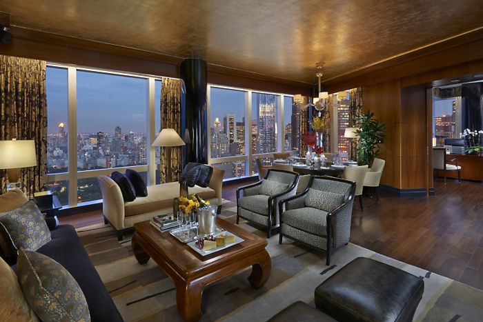new-york-suite-oriental-living-room-01