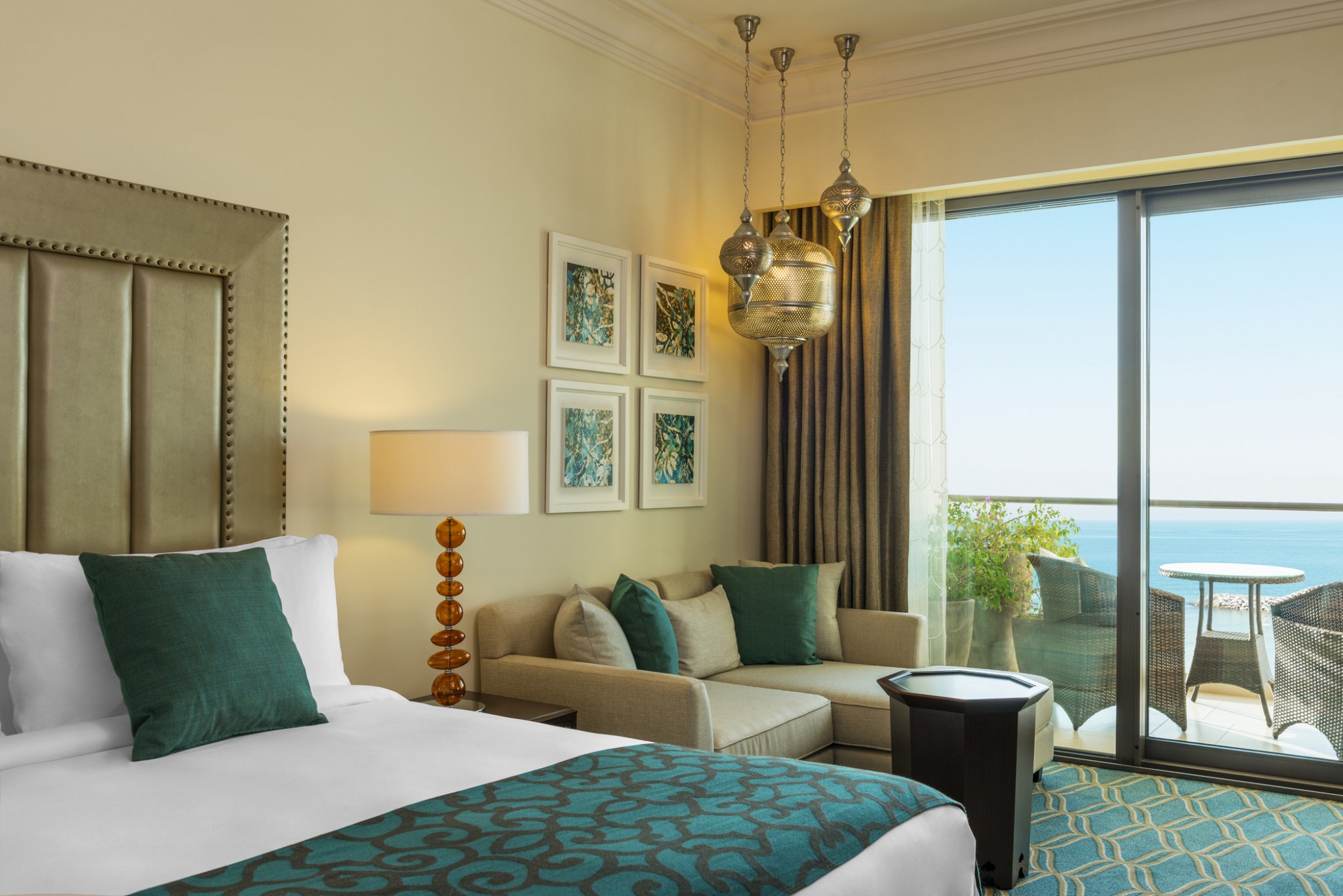 Ajman-Deluxe Room Sea view King Bed