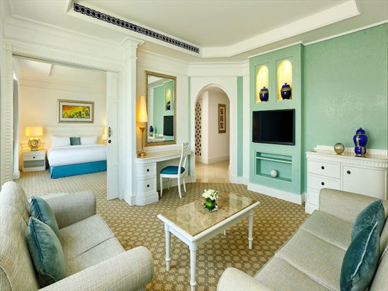 club-suite-living-room-at-habtoor