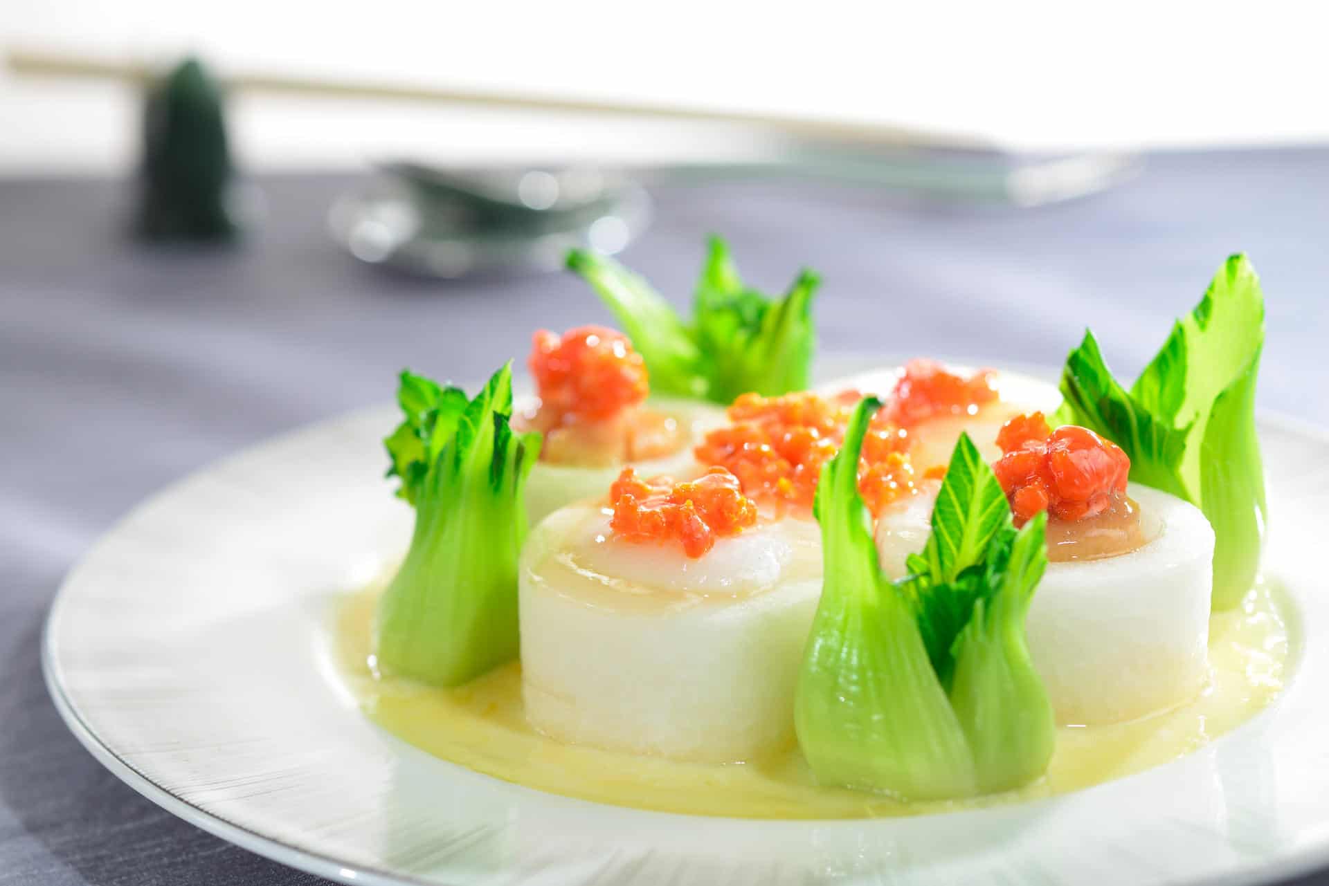 Yan Toh Heen - Braised Scallop and Conpoy with Winter Melon in Crab Roe Sauce For 100 Top Tables 2014