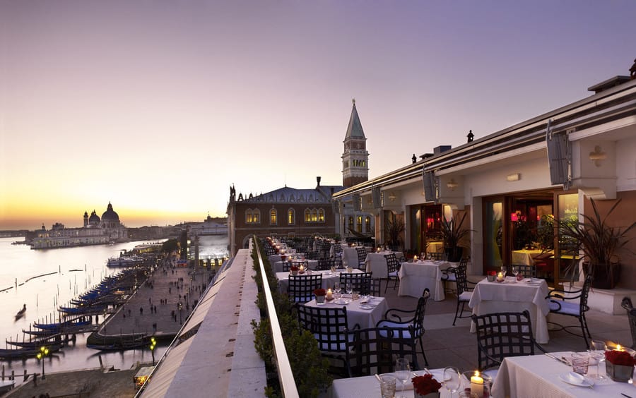 lux72re-115698-Restaurant-Terrazza-Danieli---Terrace-at-sunset-Low