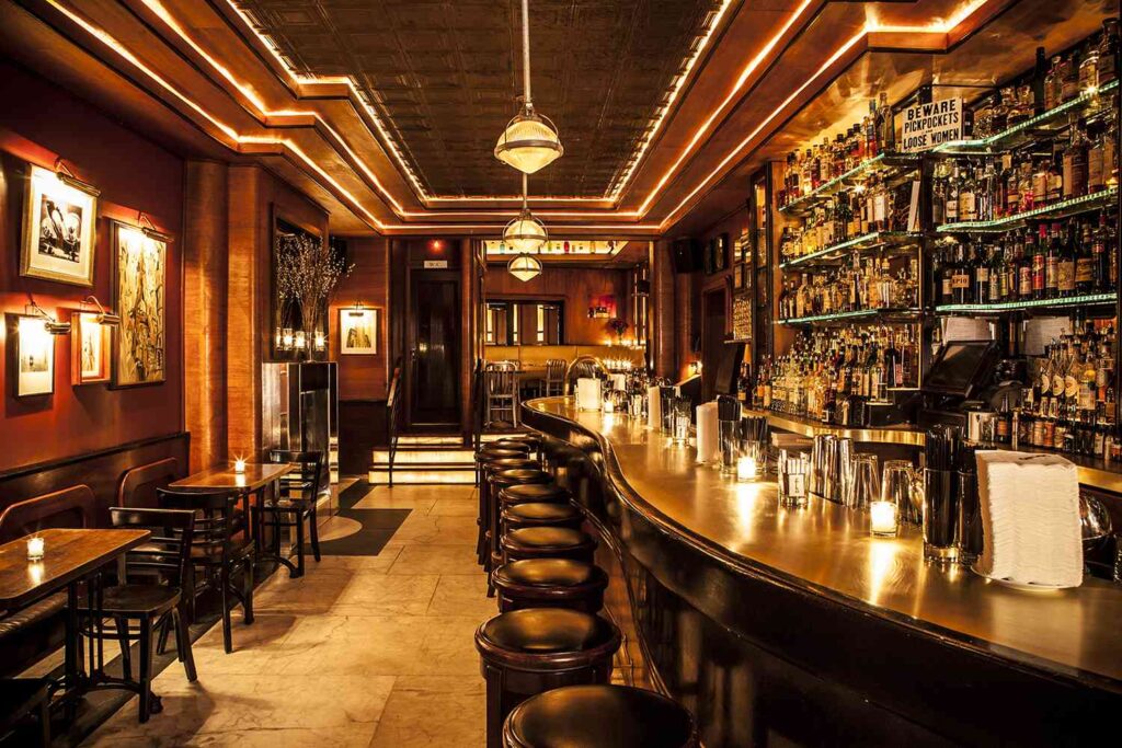 The Lux Traveller How Classic Bars Stay Relevant FT BLOG0225 EO Interior 1024x683 